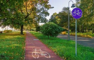 Radwege als Baustein zur Verkehrswende Radwege als Baustein zur Verkehrswende